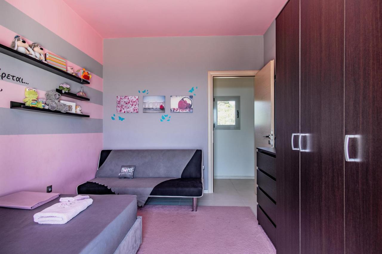 Villa Iris Livadi  Exteriör bild