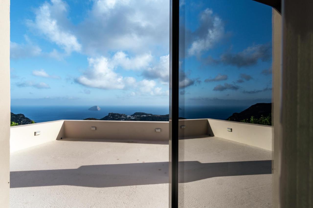 Villa Iris Livadi  Exteriör bild