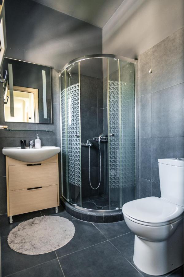 Villa Iris Livadi  Exteriör bild